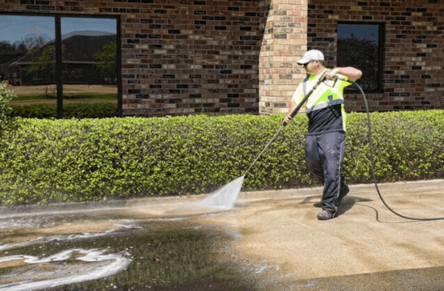 commercial concrete cleaning in st petersburg